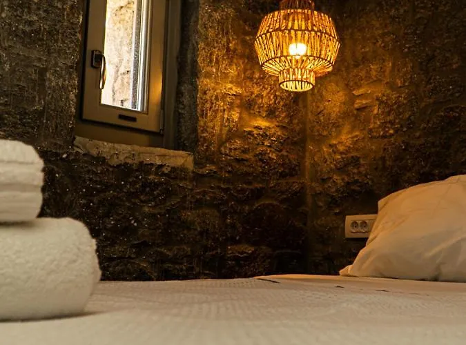 Ήσυχο κυκλαδίτικο πέτρινο σπίτι Total Stone 5 *