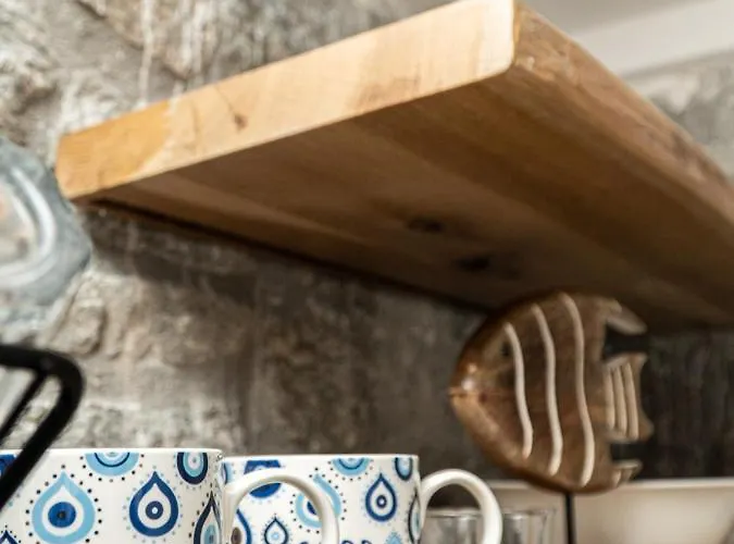 Ήσυχο κυκλαδίτικο πέτρινο σπίτι Total Stone 5 *